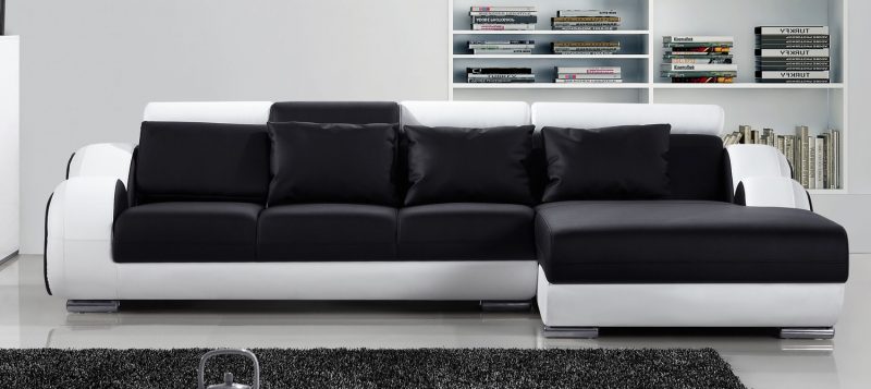 Fancy Homes Ruota-B chaise leather sofa in black and white leather